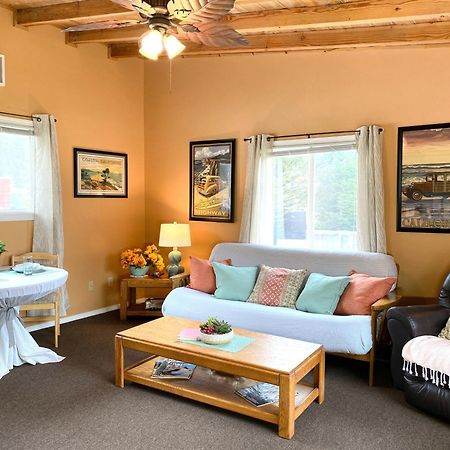 Riverview Cozy Home By The River Klamath Exterior photo