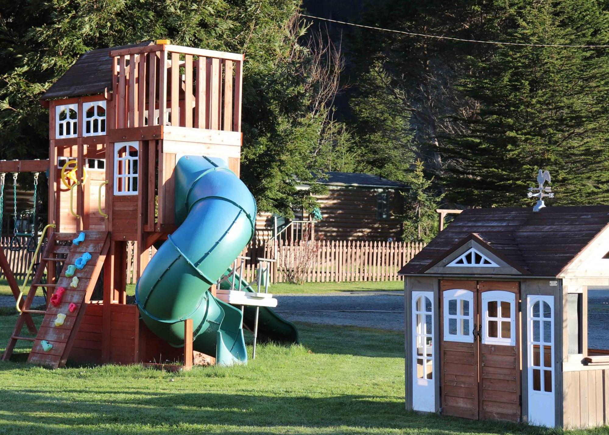 Riverview Cozy Home By The River Klamath Exterior photo